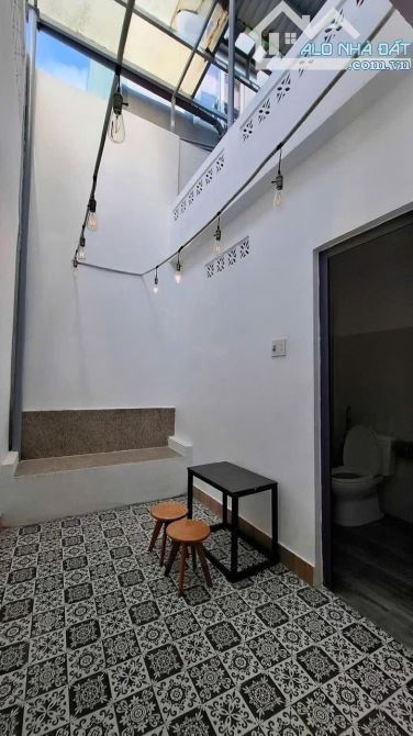 Cho thuê nhà 2 tầng Hồ Xuân Hương sát biển Mỹ Khê có sân ô tô - 6