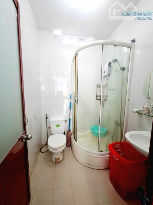 Nhà mới cứng cáp vào ở ngay 3tầng ngay Nguyễn Suý giáp chợ Tân Hương HXH chỉ 5🧄5 - 6