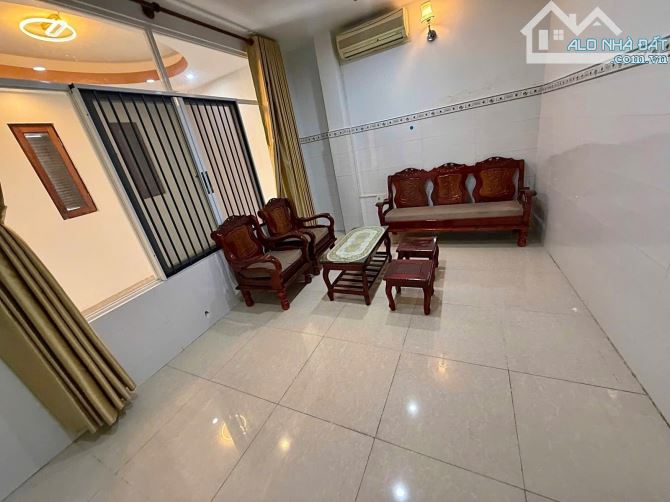 ✨ NHÀ VỊ TRÍ ĐẸP DIỆN TÍCH ĐẸP, GIÁ TỐT, 74M2 (Ngang 4.2M/ Nở Hậu 4.5M x Dài 18M) - 7,5 TỶ - 7