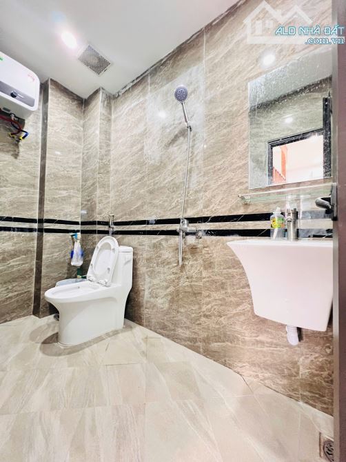 Cho Thuê CCMN 213 GIÁP NHẤT Thanh Xuân 30m2 Gác Xép, Giường Ban Công Cửa Sổ Giặt Riêng TM - 7