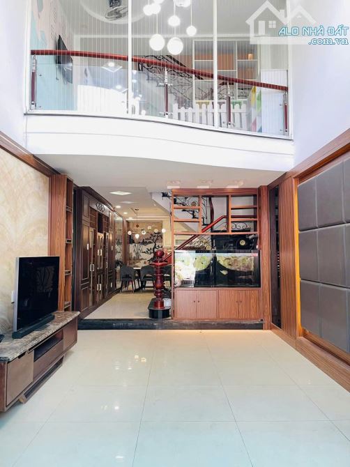 💎Nhà Hẻm Xe Tải Thông Dương Quảng Hàm P5 Gv -💎 DT 4x17 4 Lầu 6PN 5WC💎10,5 Tỷ - 7