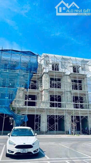 NHÀ LIÊN KỀ VIEW BIỂN VỚi KHÔNG GIAN SỐNG LÝ TƯỞNG, HIỆN ĐẠI & ĐẲNG CẤP CHỈ 18TR/M2 - 7