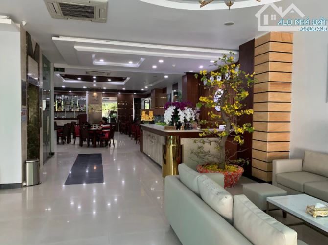SOFIA HOTEL - THÁI VĂN LUNG,Q1- DT: 9X25- 1 HẦM+10 TẦNG- 72P- GIÁ: 1.8 TỶ/TH - 7