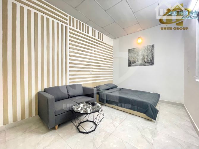 Studio cửa sổ nội thất đầy đủ gần quận 1, quận 2 - 7