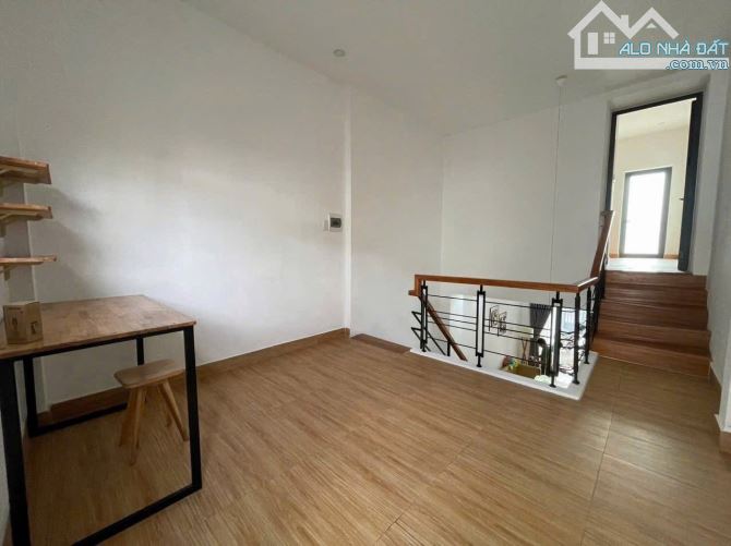 Cho thuê nhà 2 tầng Hồ Xuân Hương sát biển Mỹ Khê có sân ô tô - 7