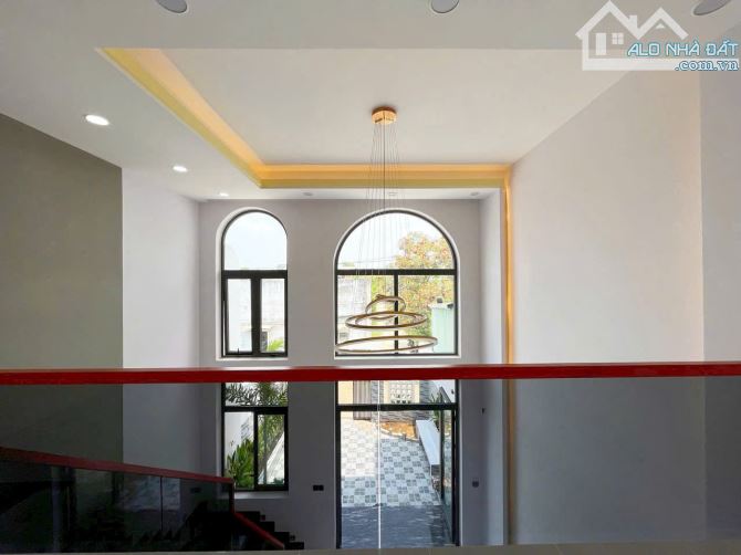 Nhà Phố 2 Mặt Tiền Giá Tốt Giáp Hóc Môn - 7