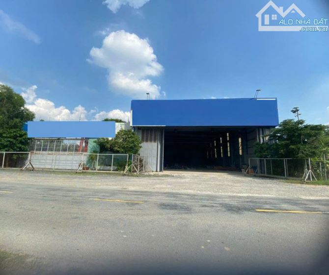 Nhà xưởng tổng dt 2000m2 mặt tiền quốc lộ N2, Thạnh Lợi, Bến Lức giá 28 tỷ - 9