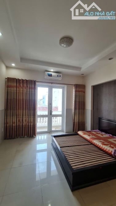 Bán nhà hẻm Âu Dương Lân Phường 2 Quận 8. Nhà hẻm 1 xẹt, hẻm xe hơi, gần THCS Khánh Bình - 9