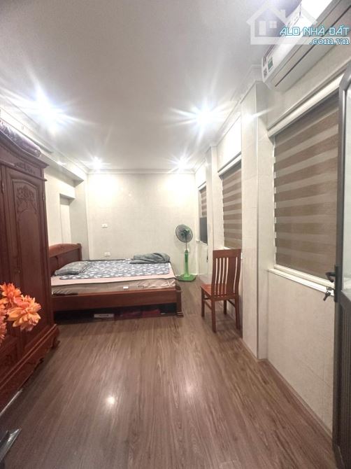 NHÂN HÒA  QUAN NHÂN THANH XUÂN CĂN HỘ 3 NGỦ LÔ GÓC FULL NỘI THẤT TUYỆT ĐẸP 130m 5,5 TỶ - 9