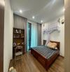 Nguyễn Đức Cảnh ô tô đỗ cửa, ngõ thông các ngả
