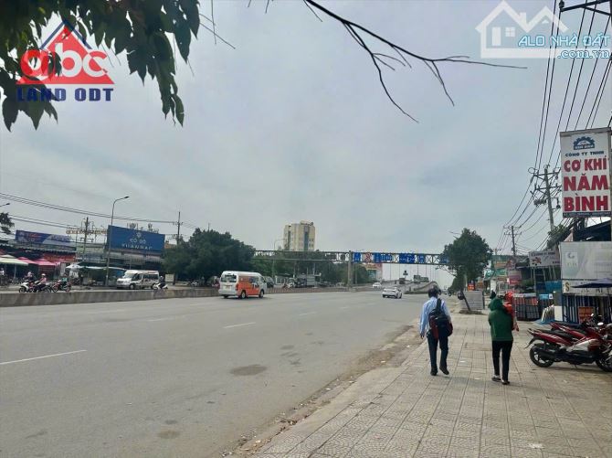 Cho thuê xưởng 500m2 mặt tiền kinh doanh QL 1A gần ngã tư amata giá tốt