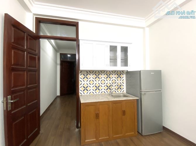 Cho thuê tòa CHDV mới 5 tầng, 44m2, 8 phòng full đồ tại Võ Chí Công - 10
