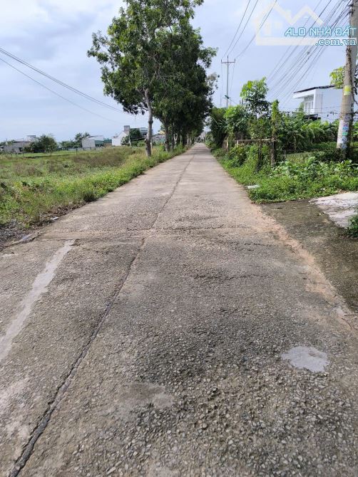 Bán lô 150m2 full thổ cư mặt tiền kênh thoát lũ, ngay đường ngô đức tốn phong nẫm