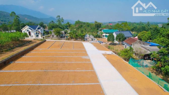Bán đất Tu Vũ Thanh Thuỷ full thổ cư gần khu du lịch cách đường HCM 1 km 123 m mt 6 m