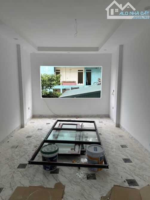 36m2 , Thang Máy , Hơn 10m đường Ô Tô , Ngõ To Thông Thoáng Sáng
