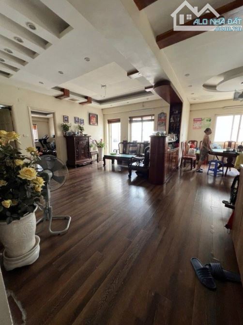 BÁN CĂN HỘ đẹp 115m2 Chung cư Hà Thành 102 Thái Thịnh, Đống Đa - Giá 8.5 Tỷ.
