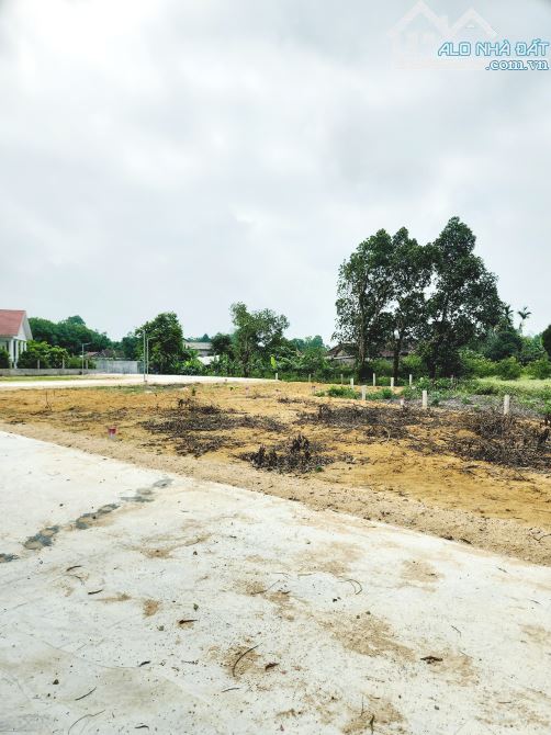 Bán đất đường Đặng Vinh gần nhà hàng Phú Lành kiệt 7,5m Tứ Hạ