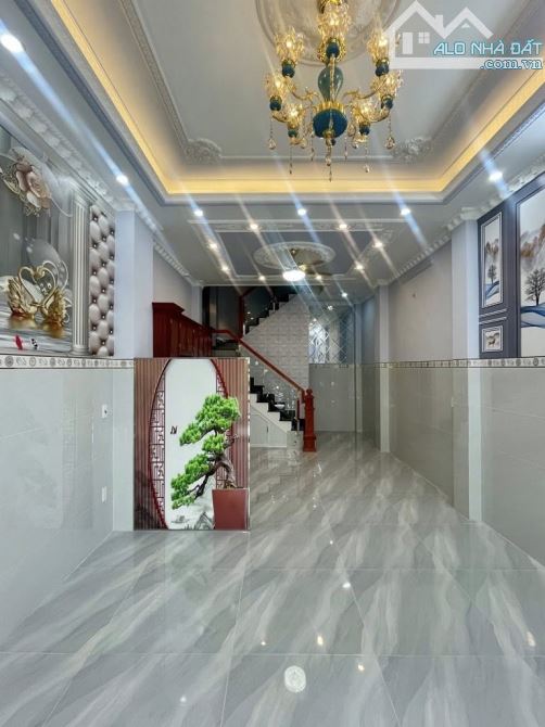 🔥 Bán gấp nhà cực rẻ HẺM XE HƠI Đỗ Thị Lời 📐 3.8x10.5m 🏢 2 tầng 🛏️ 2 phòng ngủ.