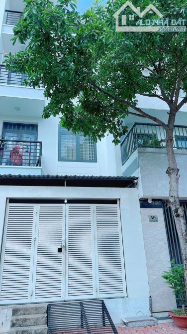 Cho thuê phòng trọ sinh viên Giá re 3Tr/th như hình ngay ĐH Văn Hiến KDC 13E Intresco