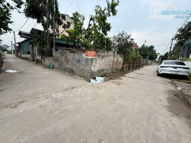 91,8m2 đất ở Đan Kim, Liên Nghĩa, Văn Giang giá 3,x Tỷ ngõ xóm thoáng đẹp dân cư đông đúc