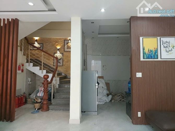 Bán nhà 4 tầng kiệt oto ÔNG ÍCH KHIÊM, vị trí vàng TTTP, giá chỉ nhỉnh 6 tỷ.