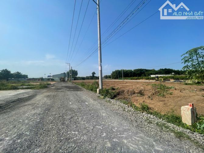 Đất nền thổ cư liền kề sân bay Long Thành. 500 triệu, sang tên ngay. sổ riêng.
