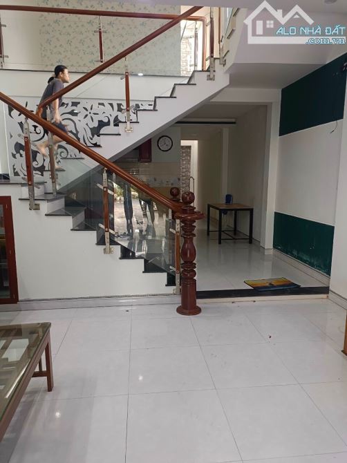 🇻🇳NHÀ 2 TẦNG ĐƯỜNG 7M5 ĐÀ SƠN 2: CÓ NỘI THẤT