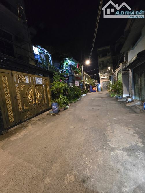 SIÊU HOT! Trung Mỹ Tây - hẻm 6m thông - 100m2 - chỉ nhỉnh 6 tỷ