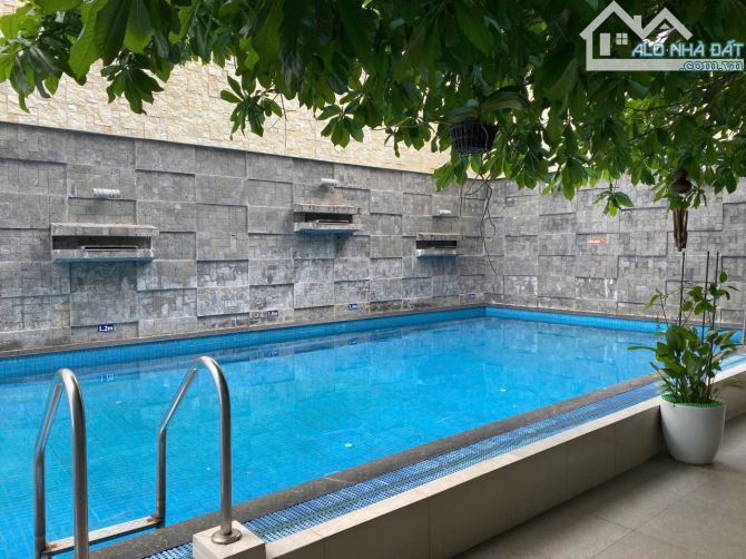 Bán biệt thự 3 tầng, giá tốt tại Lý Tự Trọng, Hải Châu, Diện tích khủng 328m2