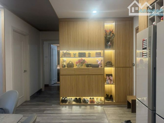 Bán hộ tầng cao 2PN + 2WC The Minato Residence, 82.2m2, full nội thất, điều hoà âm trần