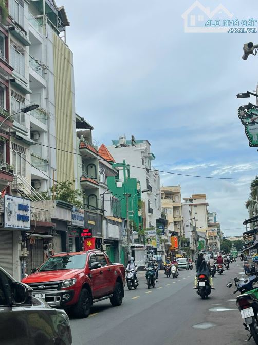 💰 Bán Nhà Mặt Tiền Nguyễn Biểu, P.1, Q.5 – 6x19.2m – 5 Lầu Thang Máy – Giá 50 Tỷ