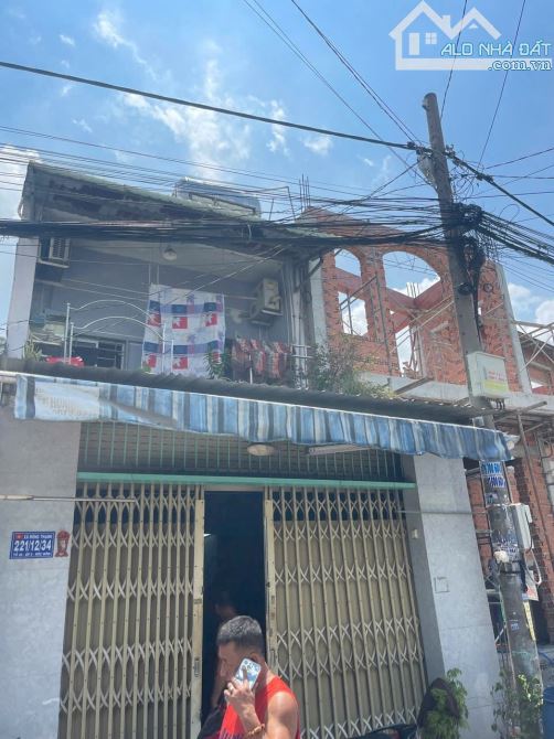 Bán nhà  Hóc môn 1trệt,1lầu.,3 PN,2 WC.DTSD: 114m2.