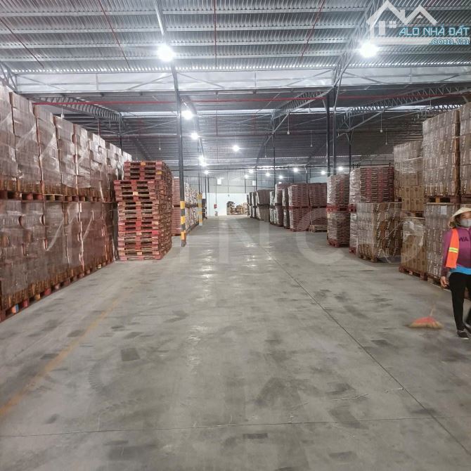 Cho thuê kho xưởng bãi 10.500m² kho xây dựng 7.000m² có PCCC tự động, đường Võ Nguyên Giáp