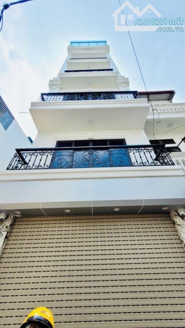 Bán nhà Nguyễn Chí Thanh, oto tránh, vị trí vàng, DT 58m2 x 7T, thang máy, giá 24 tỷ