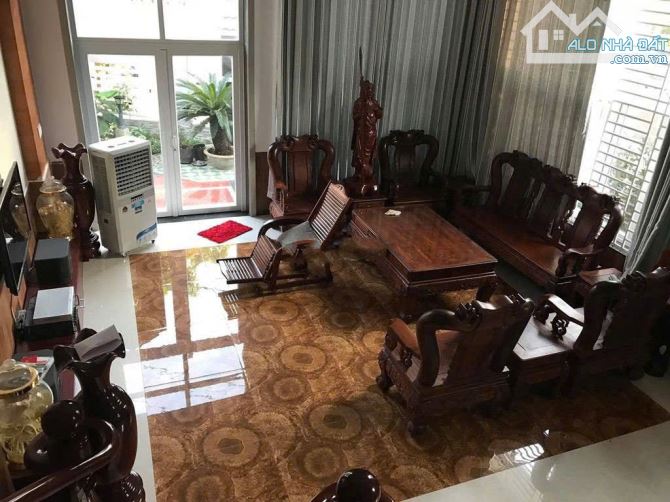 Biệt Thự Thương Gia Gần Ngan 14,5m Khu Nguyễn Văn Lượng Gò Vấp. 260m2 Giá 95tr/m2