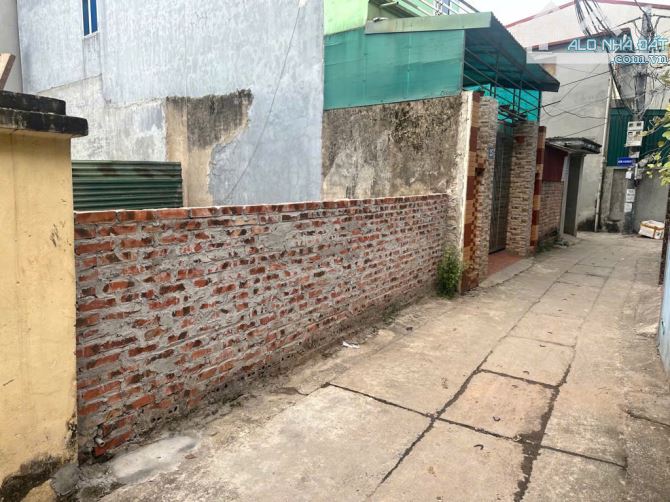 BÁN ĐẤT TRÂU QUỲ - PORCHER ĐỖ CỬA - NGÕ RỘNG ĐẸP THÔNG - DÂN CƯ VĂN MINH - 76m2 - HƠN 4tỷ