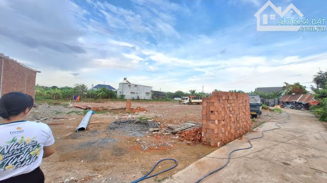 ĐẤT GẦN SÂN BAY BIÊN HOÀ – SỔ RIÊNG, ĐƯỜNG NHỰA