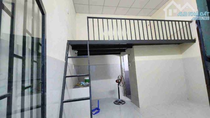 Cần bán dãy phòng trọ gồm 6p đang có dòng tiền đều 15tr/tháng