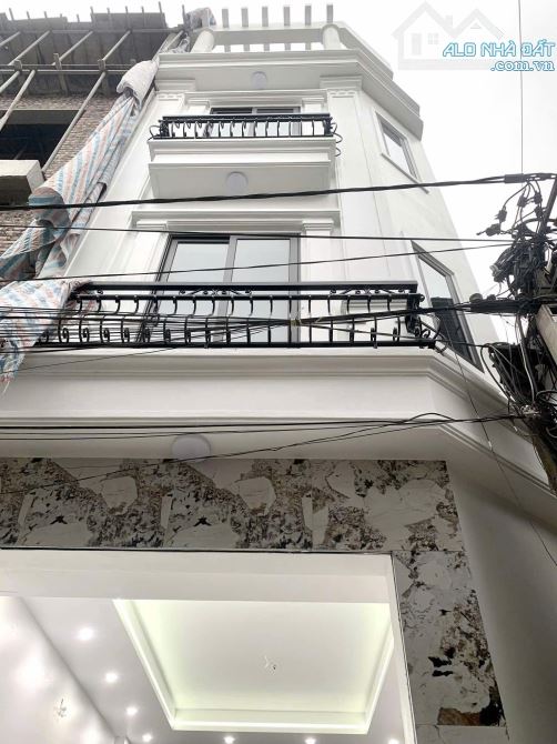 Bán căn nhà 4 tầng lô góc,  ngõ phố Ngô Quyền, thông sang Nguyễn Chí Thanh. TP Hải Dương.