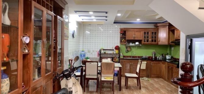 Bán nhà 60m2, đúc 5 tầng BTCT cực đệp, 5 phòng ngủ, hẻm xe hơi, giá chỉ 6.5 tỷ