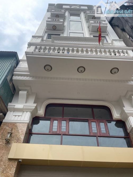 Bán nhà Đông Quan, 62m2, 7 tầng thang máy, MT quyền lực, ôtô đỗ cửa vào nhà, ngõ thông,26T