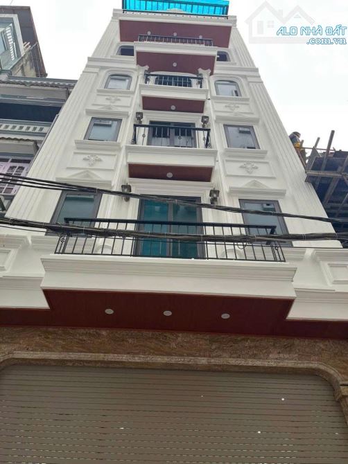 Bán nhà cao tầng phố Kim Mã, 70m2, ngõ oto, dòng tiền đỉnh