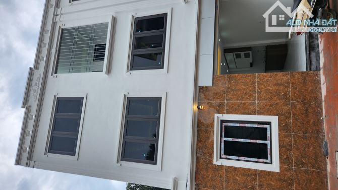 Chỉ hơn 3 tỷ có ngay căn nhà 3 tầng 51m mới đẹp long lanh tại Tiền Phong, Mê Linh