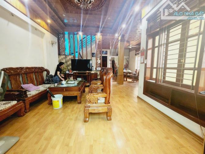 B.Á.N NHÀ ĐAN PHƯỢNG , Ô TÔ THÔNG  , GẦN VIN ,Ở SƯỚNG 143M2, 10 TỶ