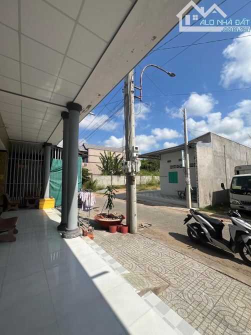 Bán Nhà Trệt Lững Nhựa Ôtô Đường D5 gần Đại Học Trà Vinh