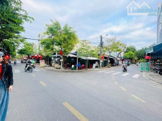 BÁN LÔ GÓC 2 MẶT TIỀN ĐẸP  CÙ CHÍNH LAN VÀ  LÊ THỊ TÍNH  CHÍNH GIÁN- THANH KHÊ  ĐÀ NẴNG.