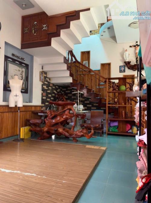❌Bán Nhà 2 tầng đường Văn Cao ( Khu Trung Cao), gần bệnh viện TPBMT 10x17m