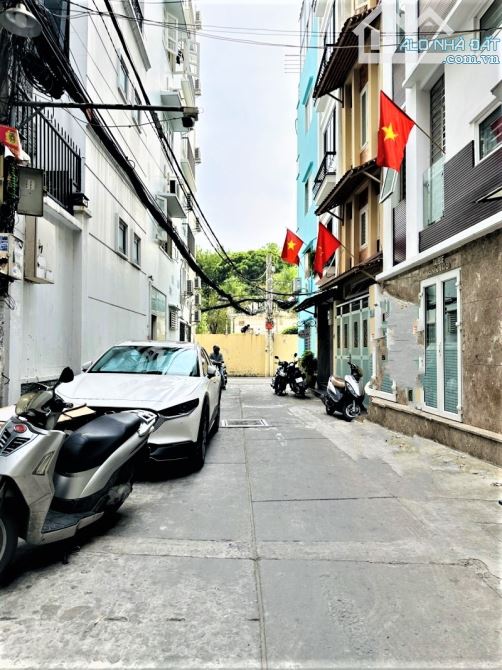 9 TỶ HƠN - NHÀ MỚI 4 TẦNG QUẬN 1 - SÁT MẶT TIỀN NGUYỄN TRÃI - XE HƠI ĐỖ CỬA - 3PN SIÊU ĐẸP