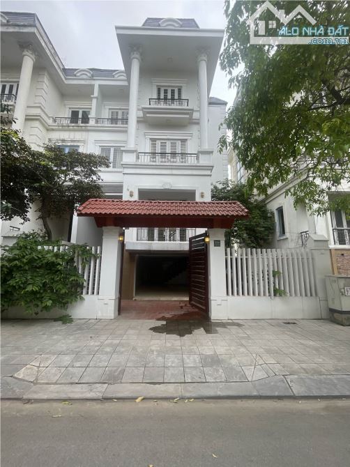 Nhà Phố Vạn Xuân QL32 145m2 5 Tầng Thang Máy Mặt Tiền 10m Làm Văn Phòng Đại Diện Giá 24 Tỷ