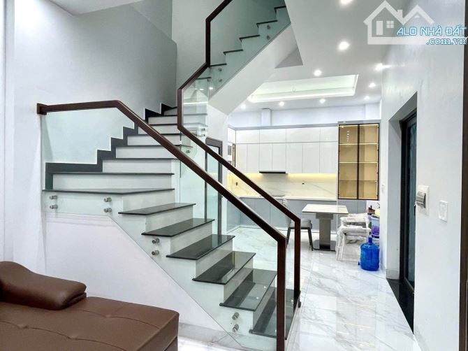 CẦN BÁN CĂN NHÀ NGÕ  TO  2 MẶT TIỀN NGÕ  NGÔ QUYỀN -TP HẢI DƯƠNG - 10